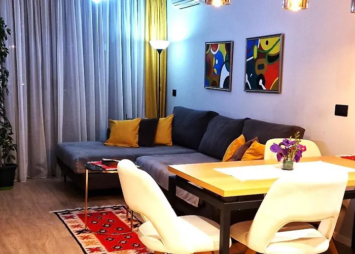 Central Comfy Apartment