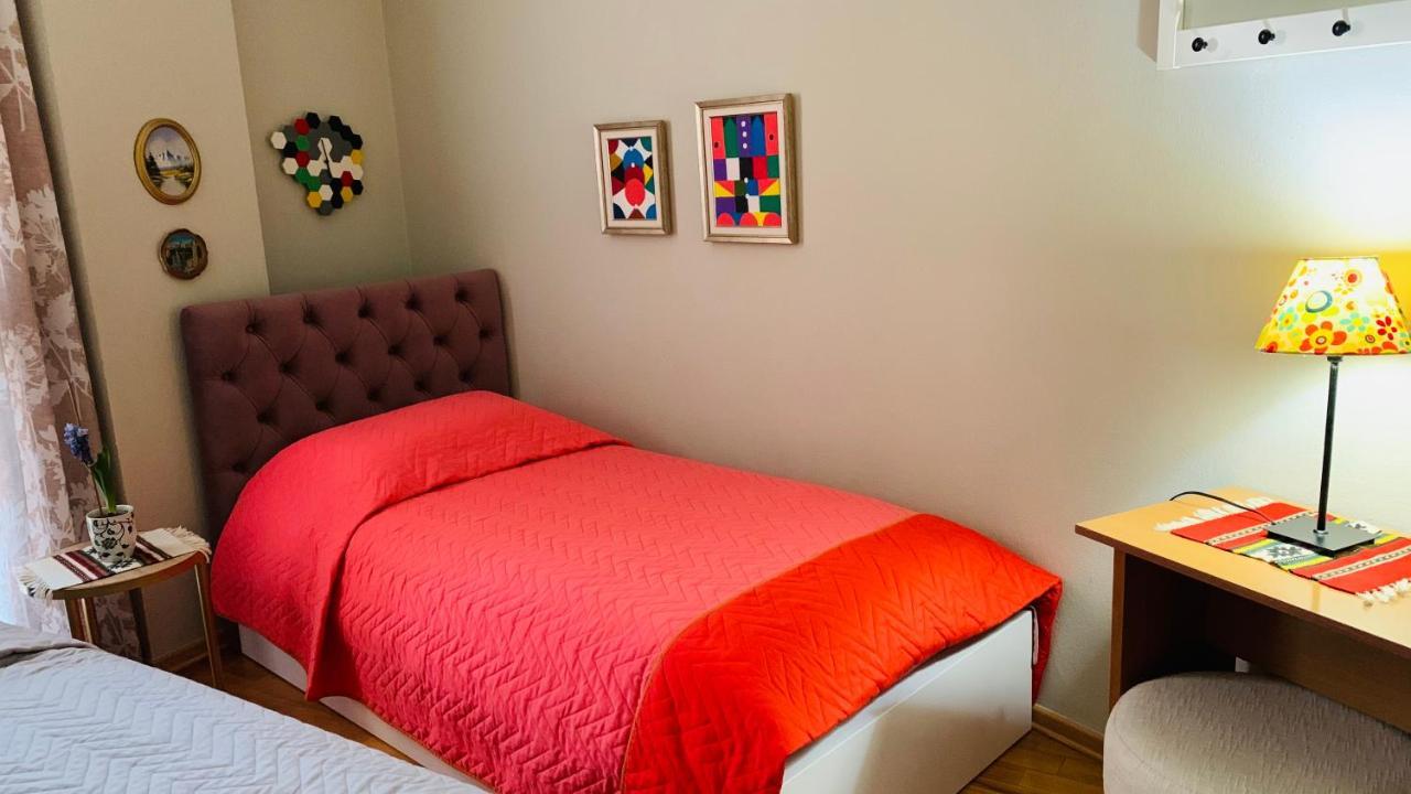 Comfy Apartment *